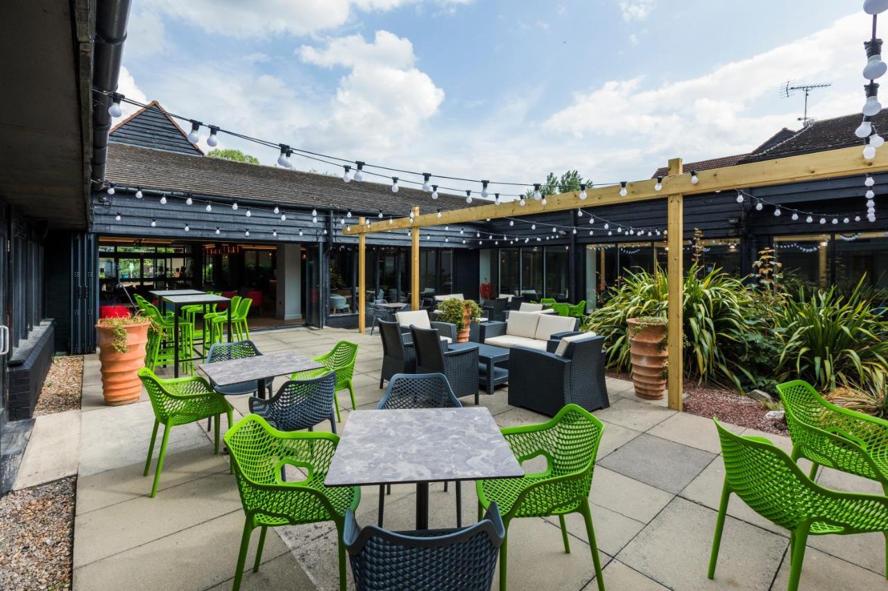 Holiday Inn Cambridge By Ihg Girton  Экстерьер фото