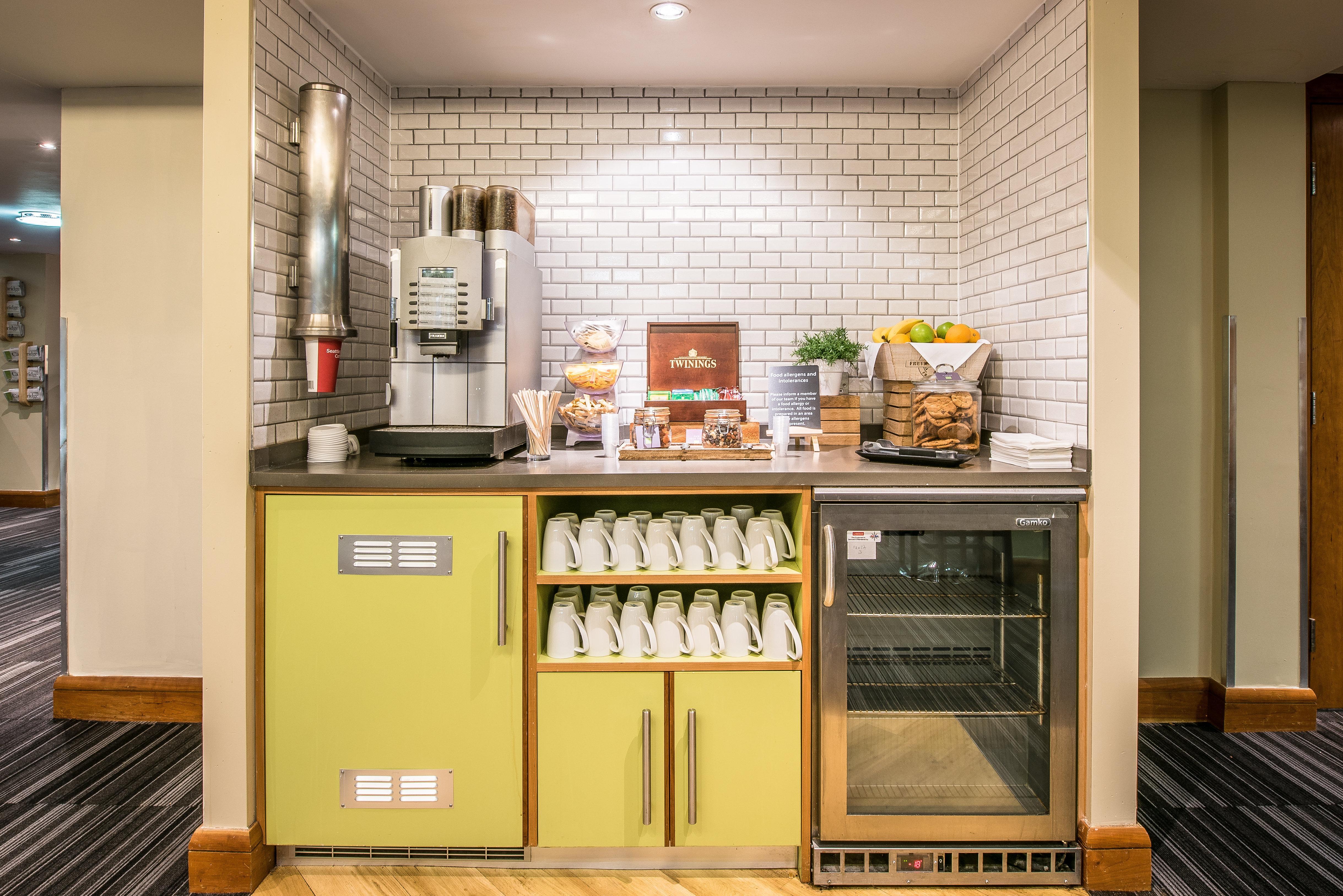 Holiday Inn Cambridge By Ihg Girton  Экстерьер фото