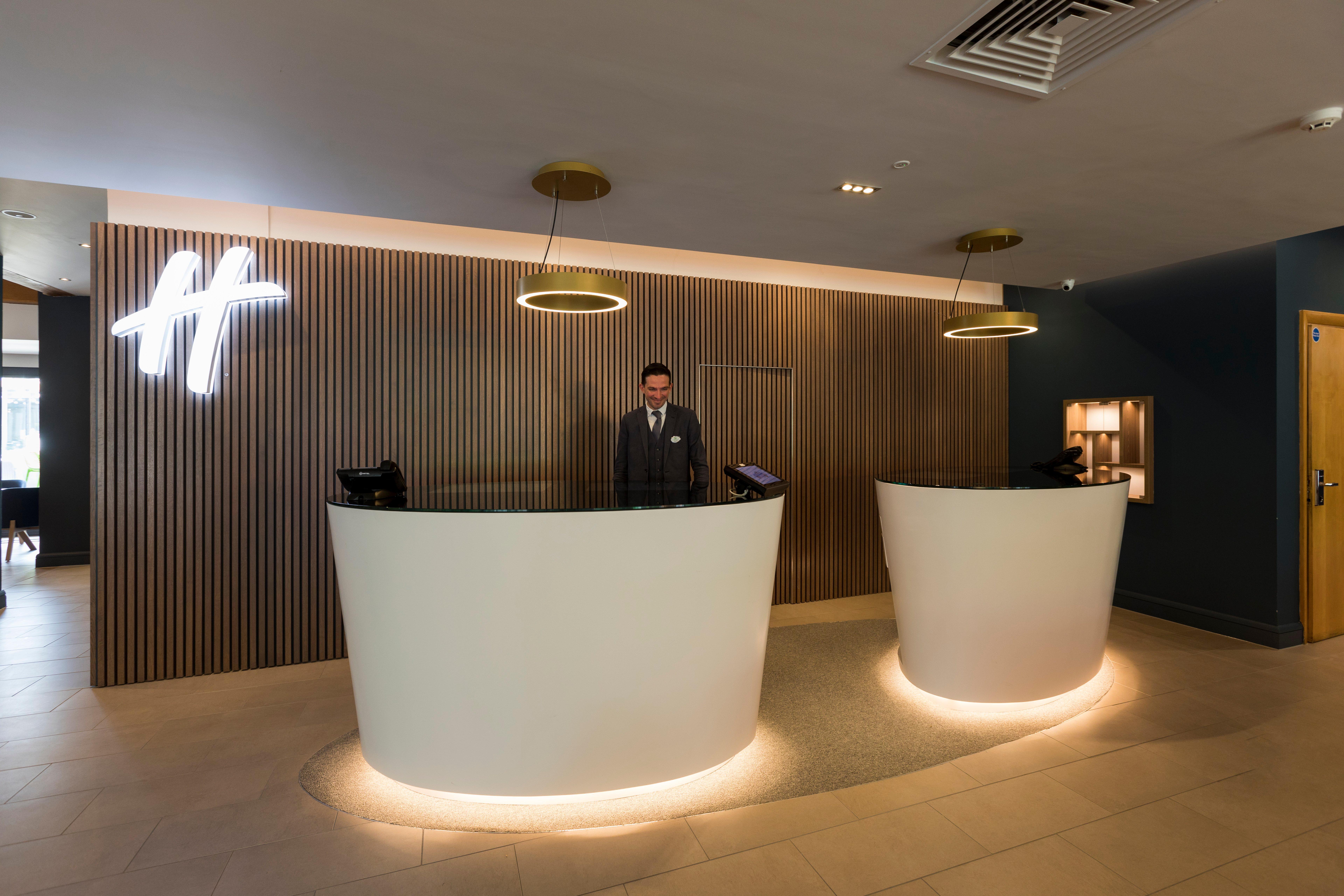 Holiday Inn Cambridge By Ihg Girton  Экстерьер фото