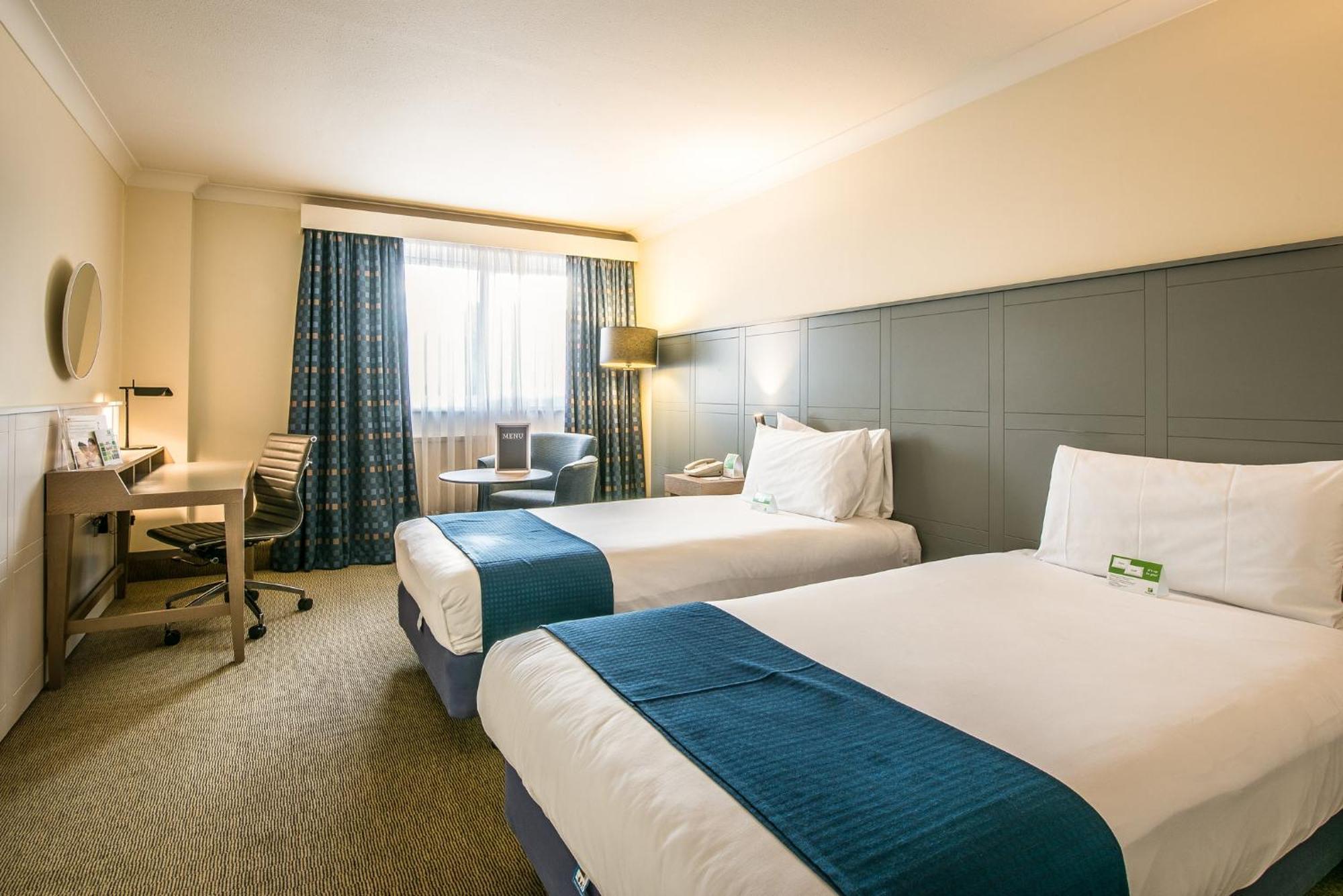 Holiday Inn Cambridge By Ihg Girton  Экстерьер фото