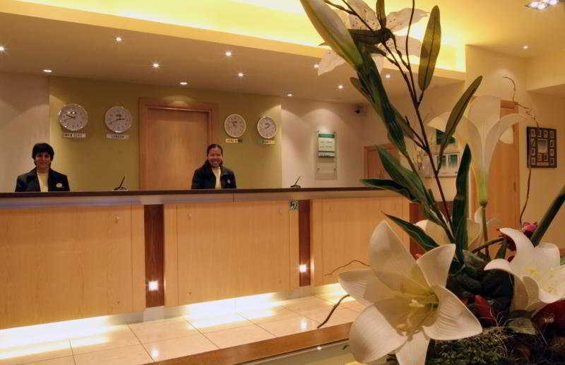Holiday Inn Cambridge By Ihg Girton  Экстерьер фото